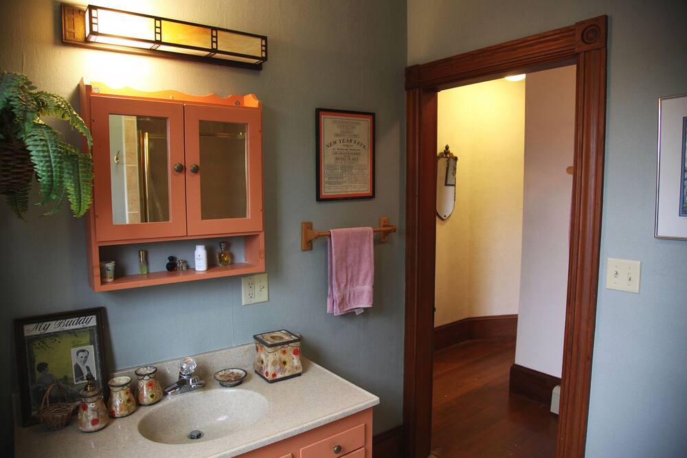 Photo of Bathroom in Jonesport