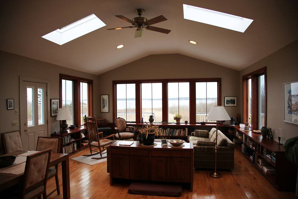 Photo of Livingroom in Jonesport
