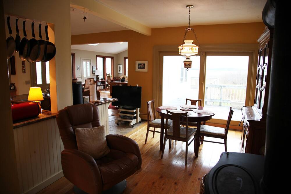 Photo of Livingroom in Jonesport