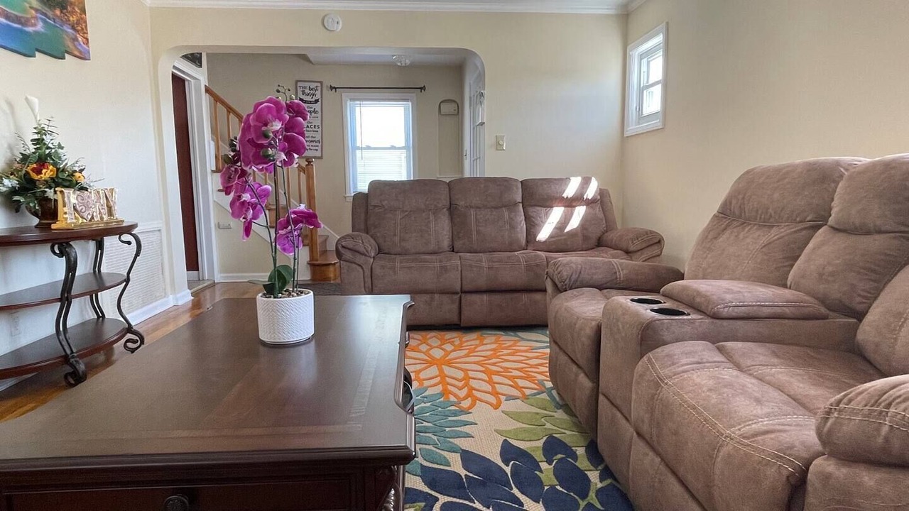 Photo of Livingroom in Hempstead