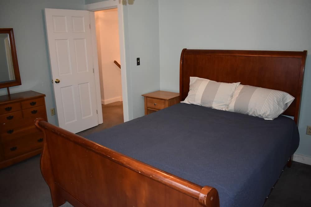 Photo of Bedroom in Weare