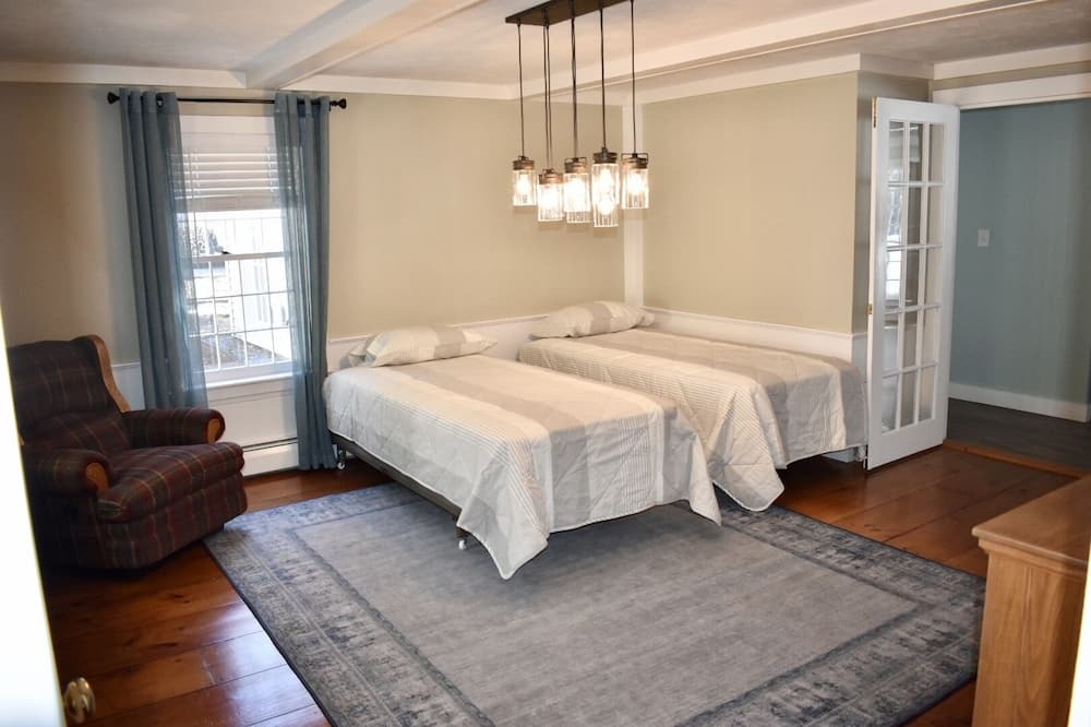 Photo of Bedroom in Weare