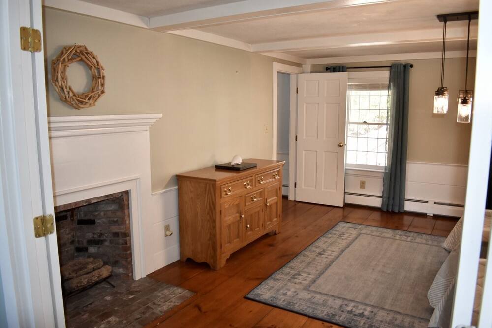 Photo of Bedroom in Weare