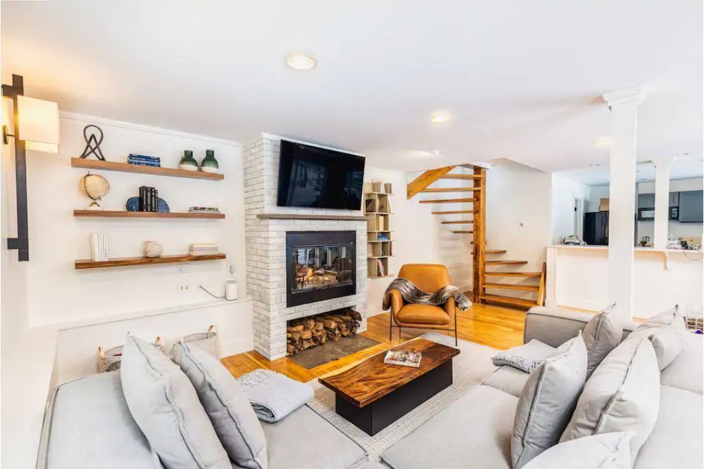 Photo of Livingroom in West Hartford