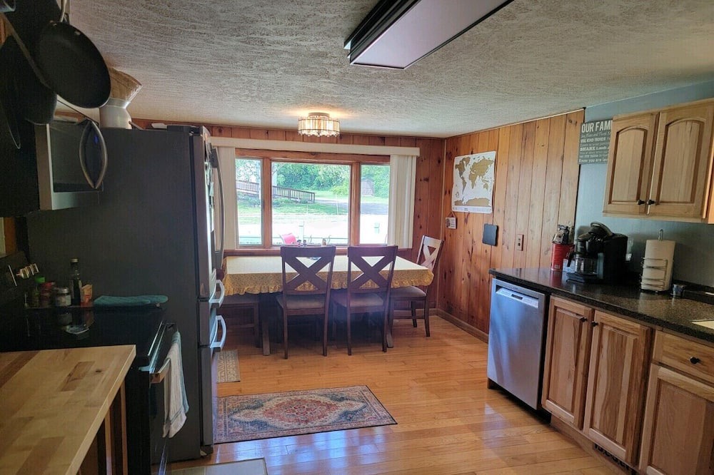 Photo of Kitchen in Burdett