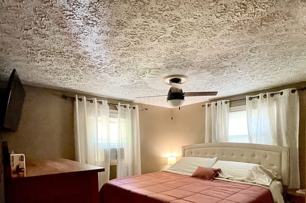 Photo of Bedroom in Burdett