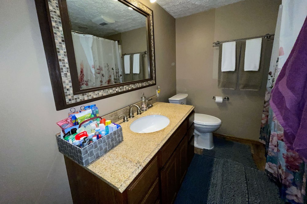 Photo of Bathroom in Burdett