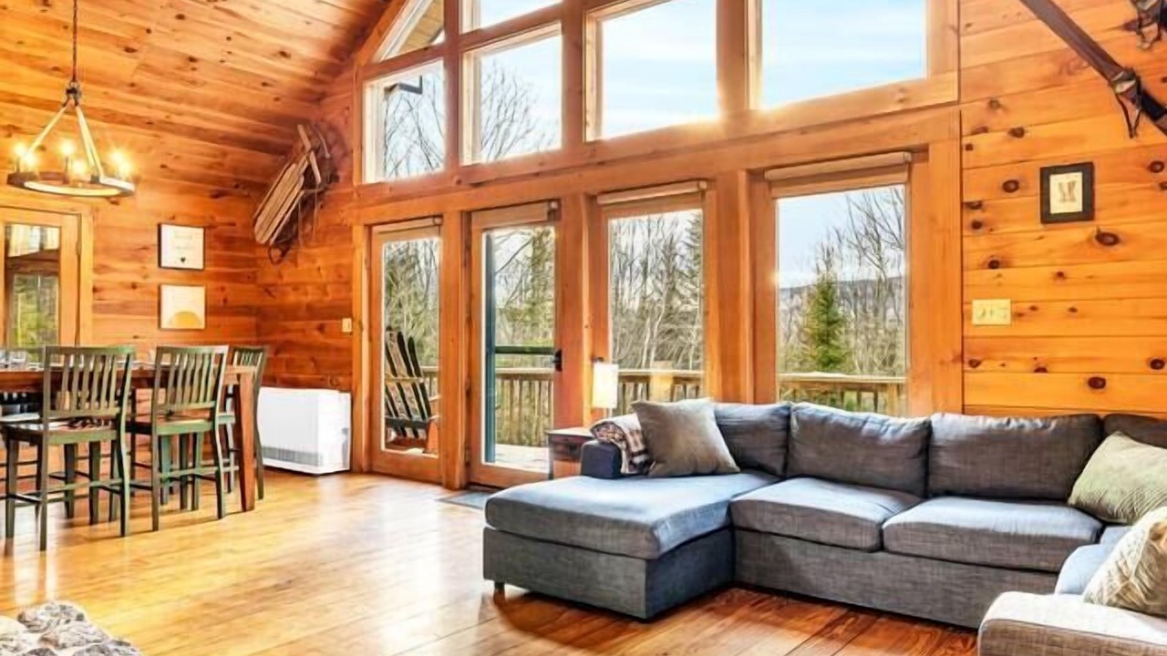 Photo of Livingroom in Bethel