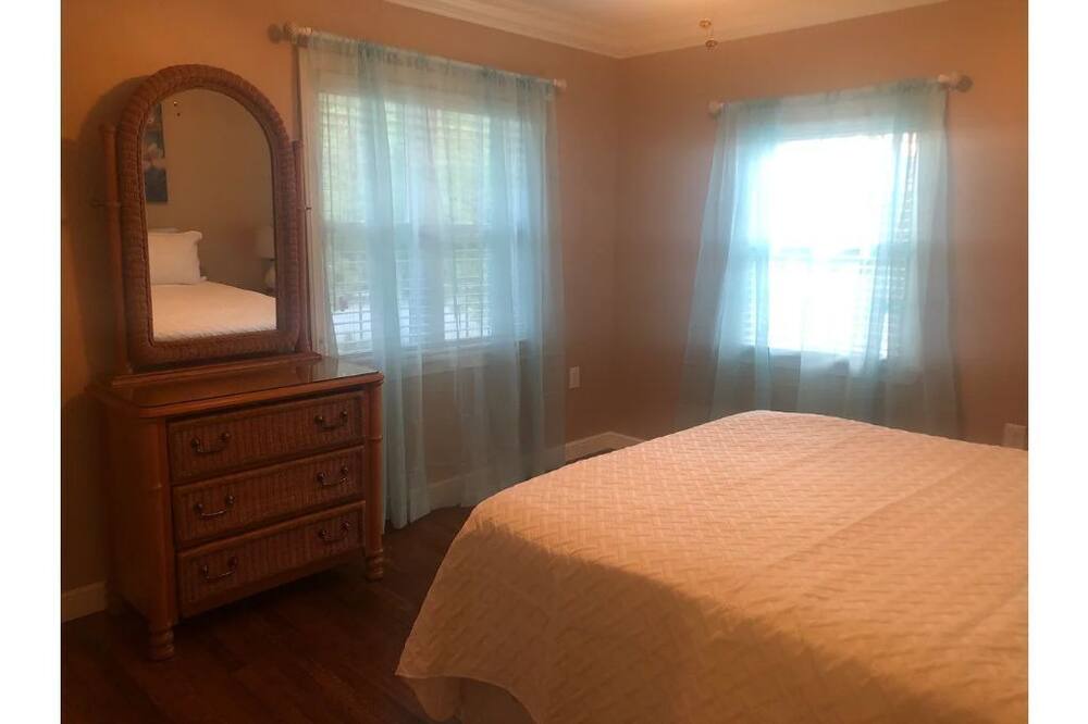 Photo of Bedroom in Beaver Falls