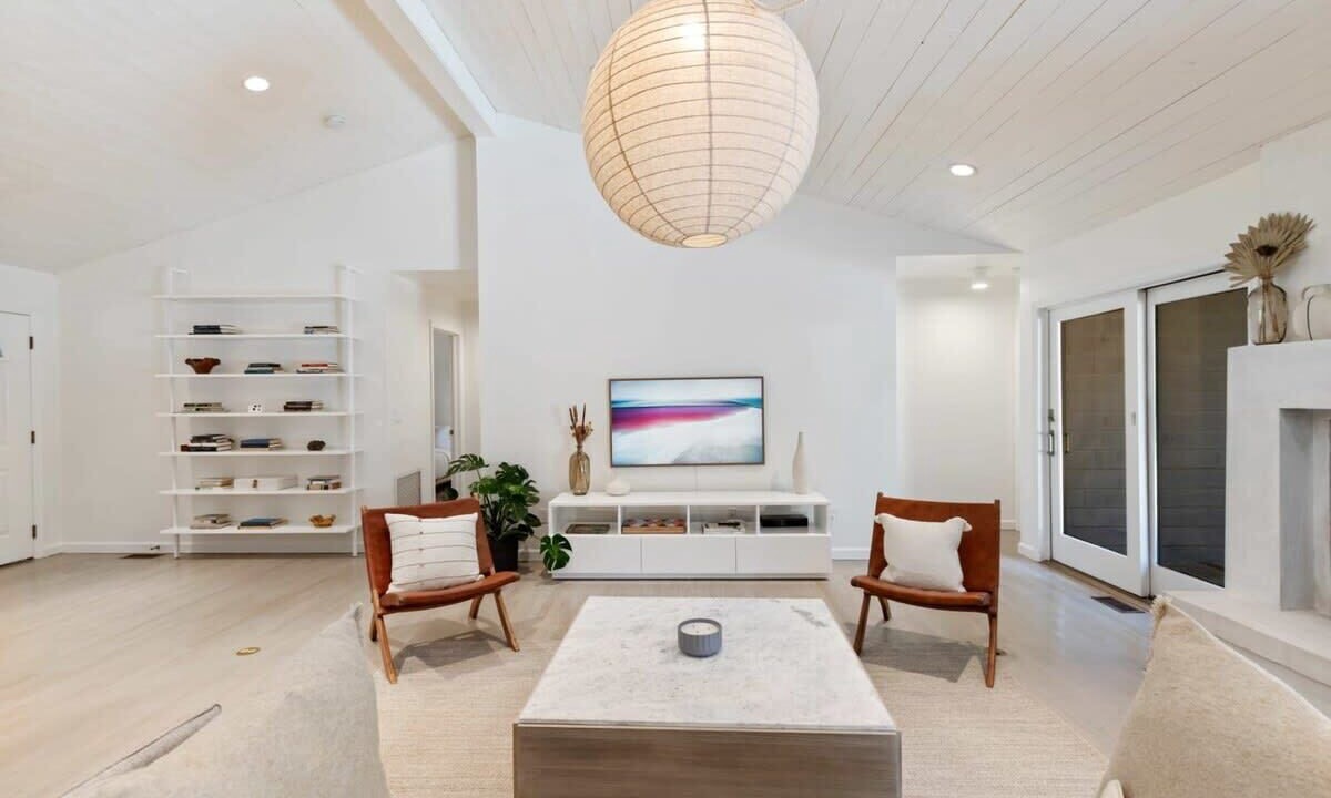 Photo of Livingroom in Clearwater Beach