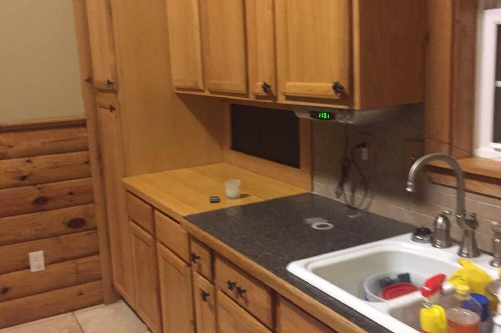 Photo of Kitchen in Max Meadows