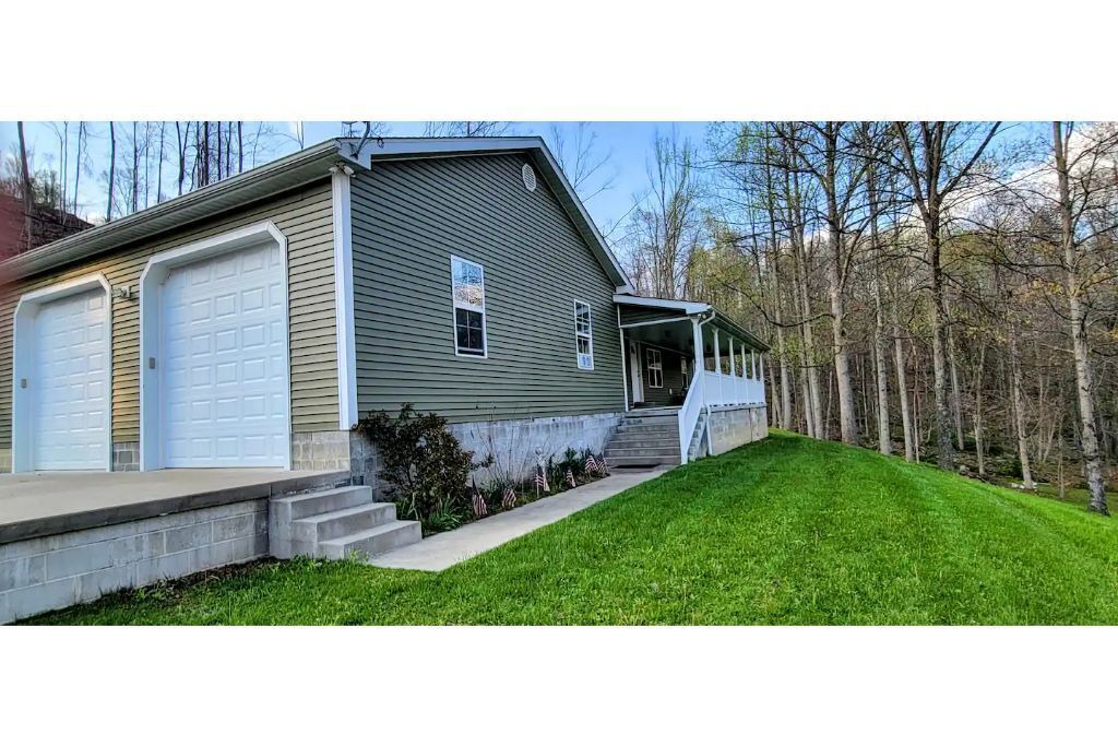Photo of Outdoor in Summersville