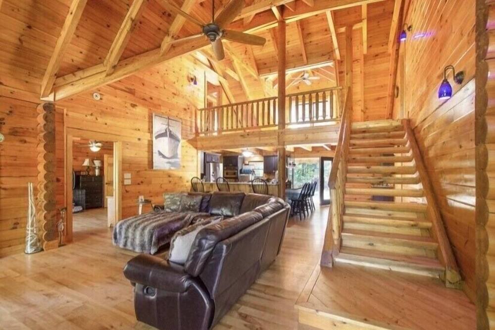 Photo of Livingroom in Lanexa