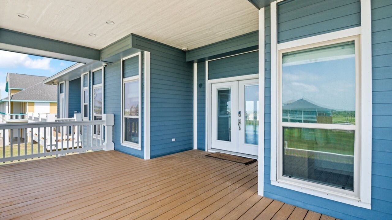 Photo of Patio Balcony in Crystal Beach