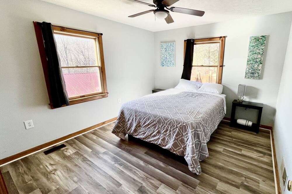 Photo of Bedroom in Berkeley Springs