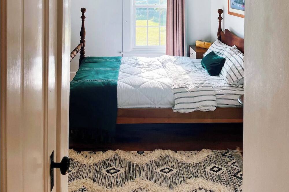 Photo of Bedroom in Chester Depot