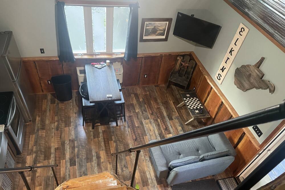 Photo of Livingroom in Elkins