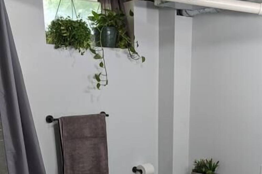 Photo of Bathroom in Holcomb