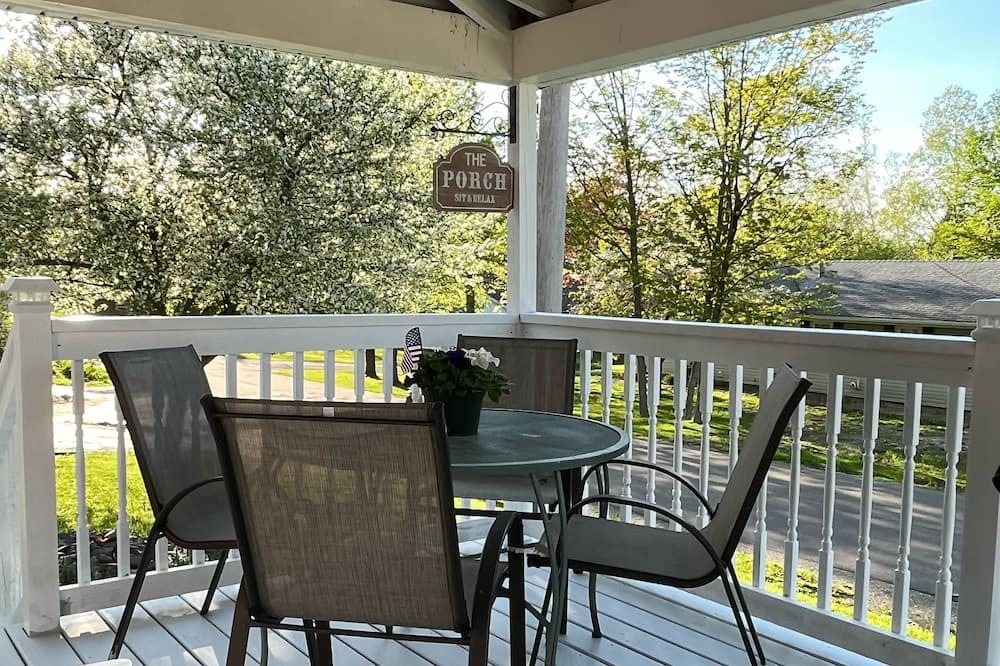 Photo of Patio Balcony in Lakewood