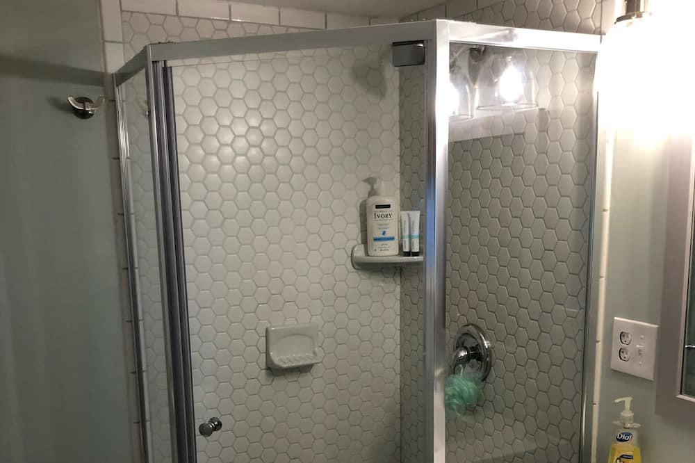 Photo of Bathroom in Lakewood