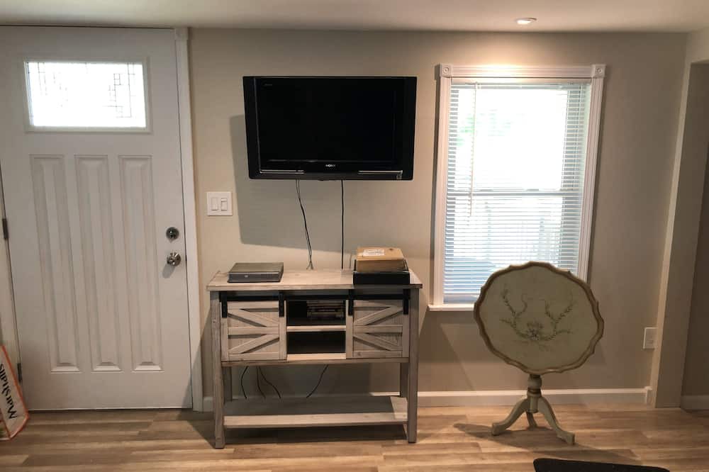 Photo of Livingroom in Lakewood