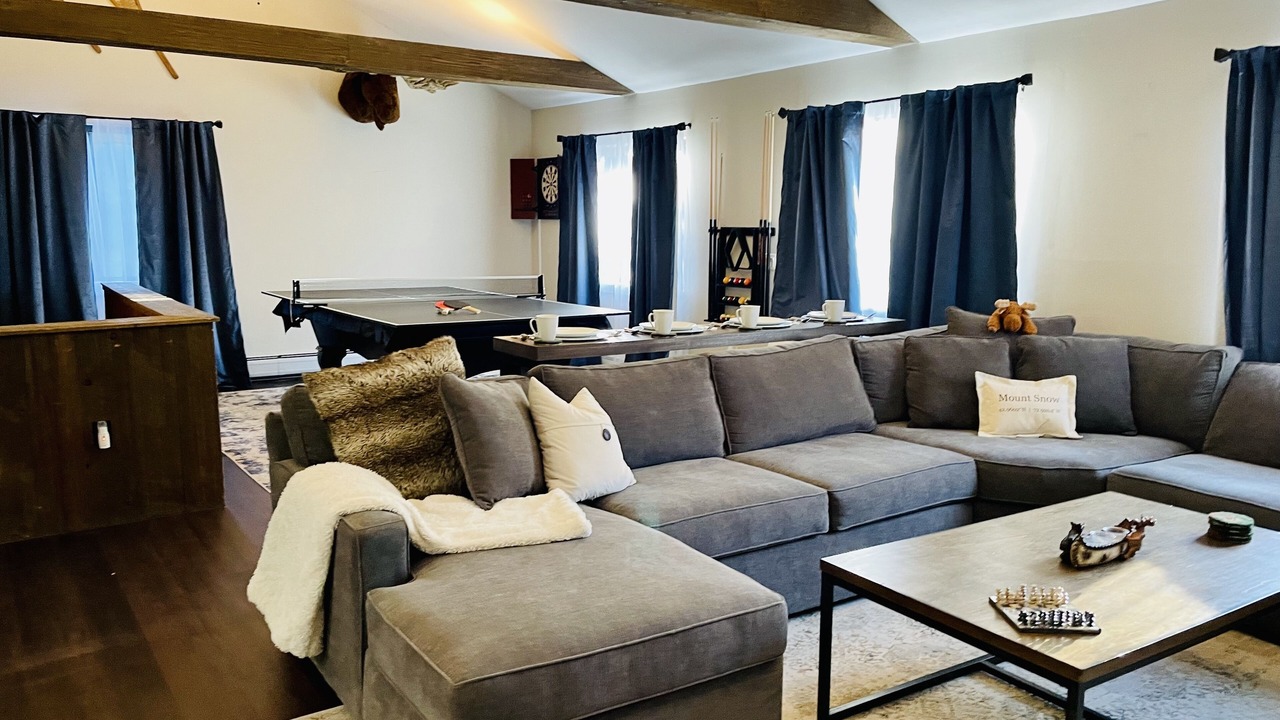 Photo of Livingroom in Monroe Bridge