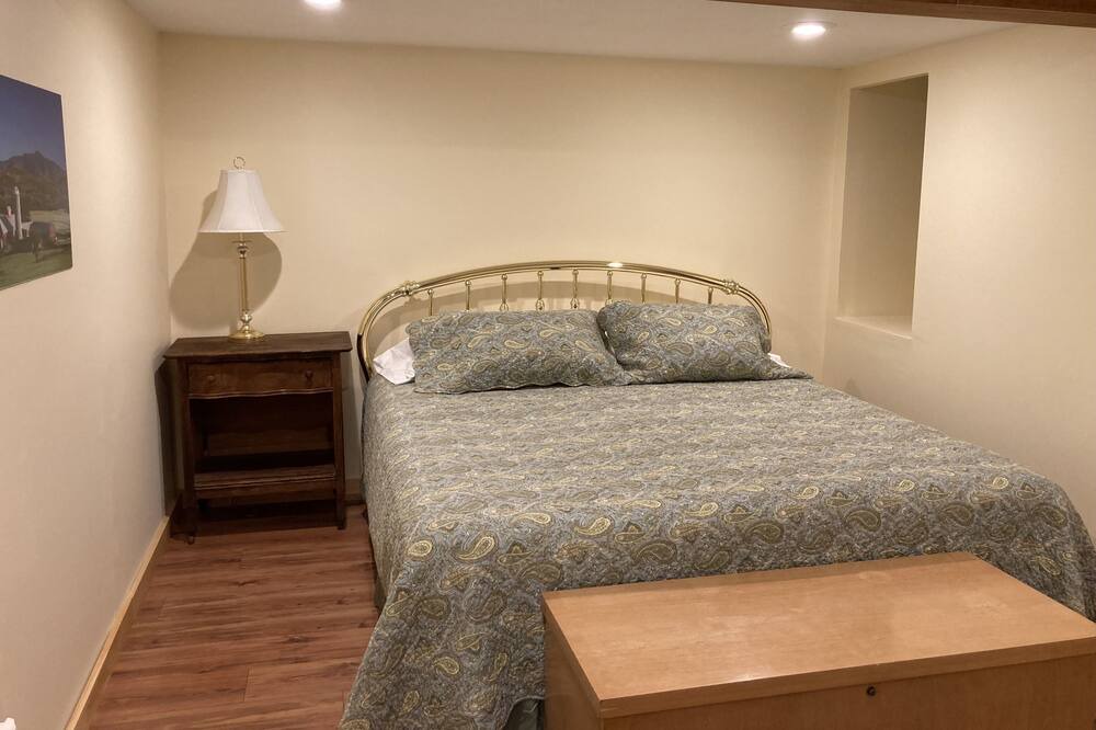 Photo of Bedroom in Elkins