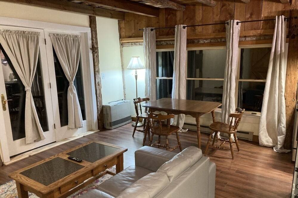 Photo of Livingroom in Elkins