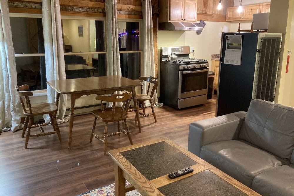 Photo of Livingroom in Elkins