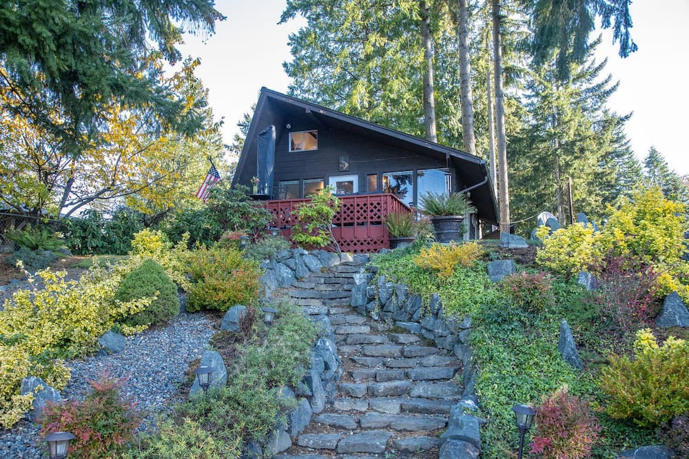 Photo of Outdoor in Lake Goodwin
