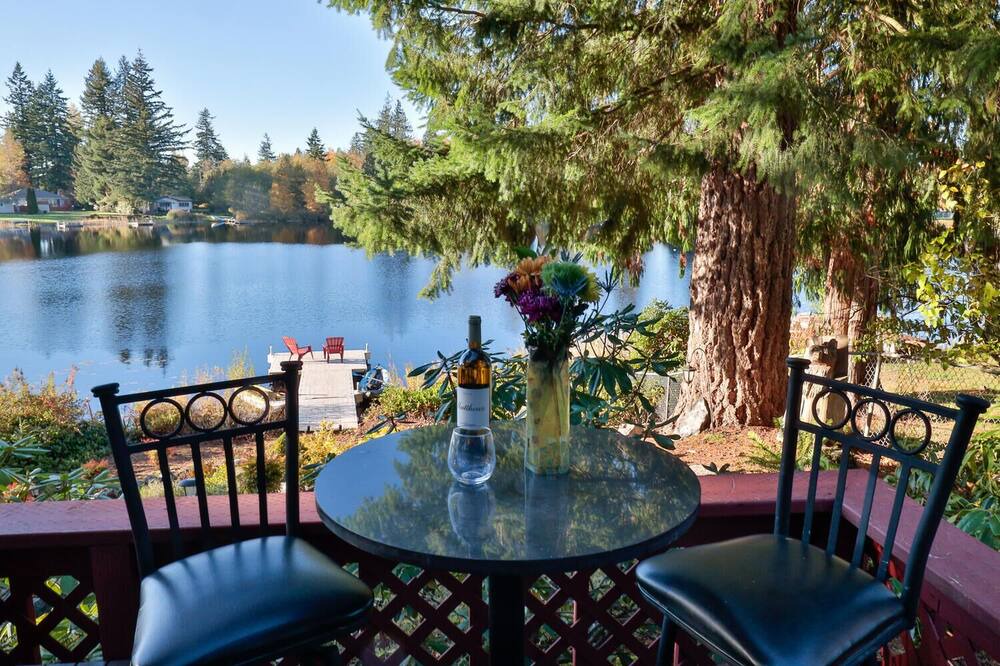 Photo of Patio Balcony in Lake Goodwin
