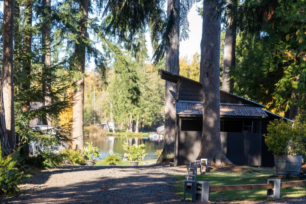Photo of Outdoor in Lake Goodwin