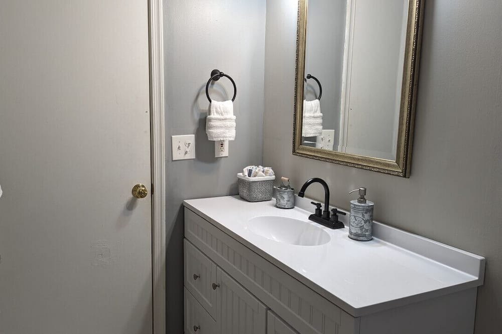Photo of Bathroom in Quinton
