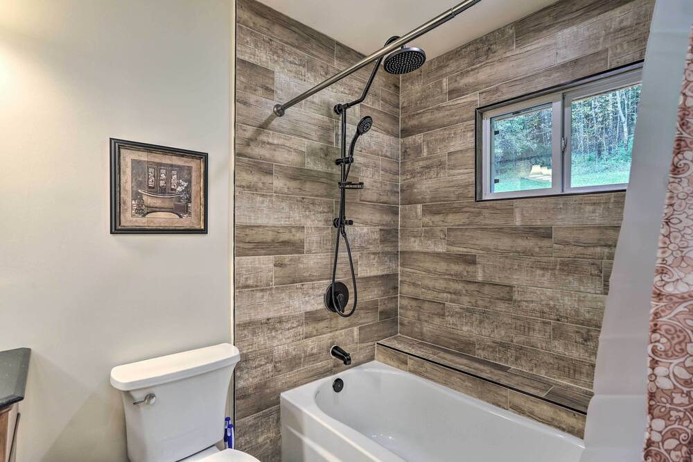 Photo of Bathroom in Fishs Eddy