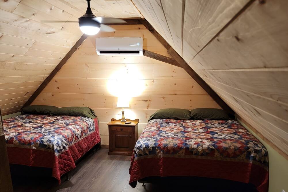 Photo of Bedroom in Newtown