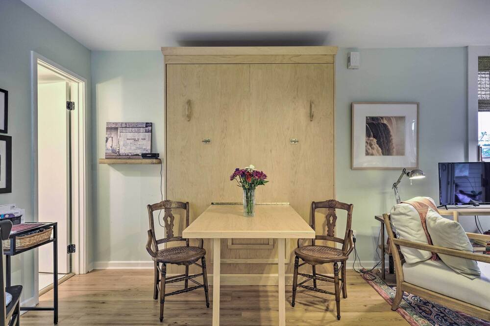 Photo of Livingroom in Chautauqua