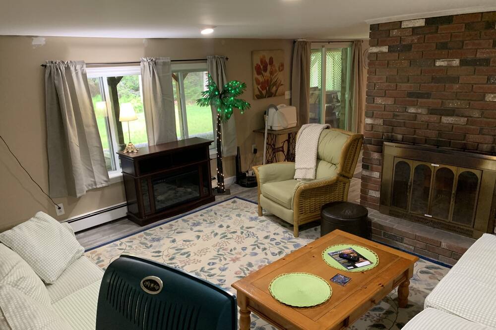 Photo of Livingroom in Kennebunk