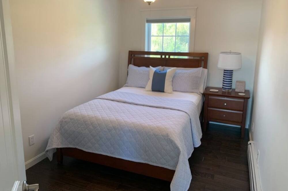 Photo of Bedroom in Eastport