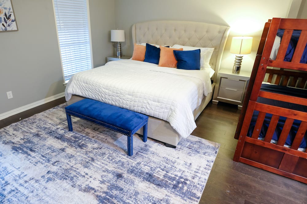 Photo of Bedroom in FM 1960