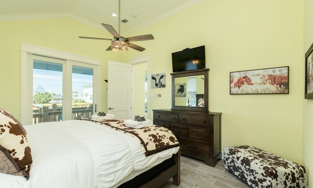 Photo of Bedroom in Terramar Beach