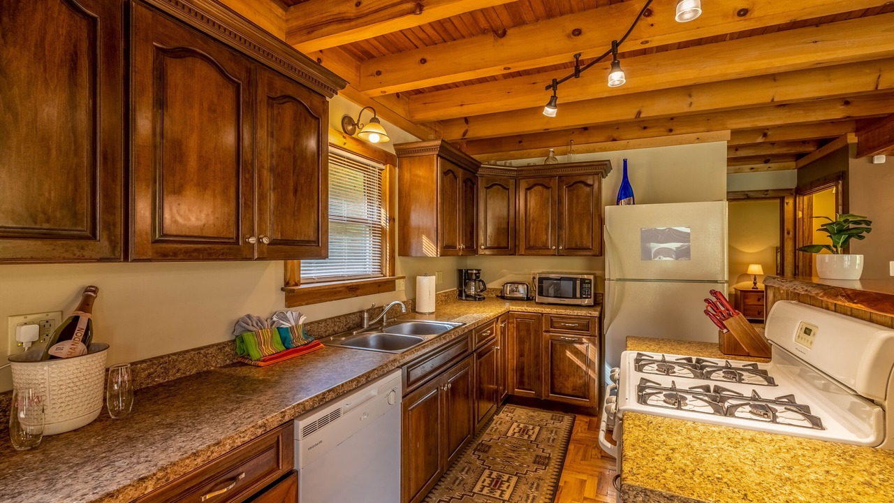 Photo of Kitchen in Snowshoe