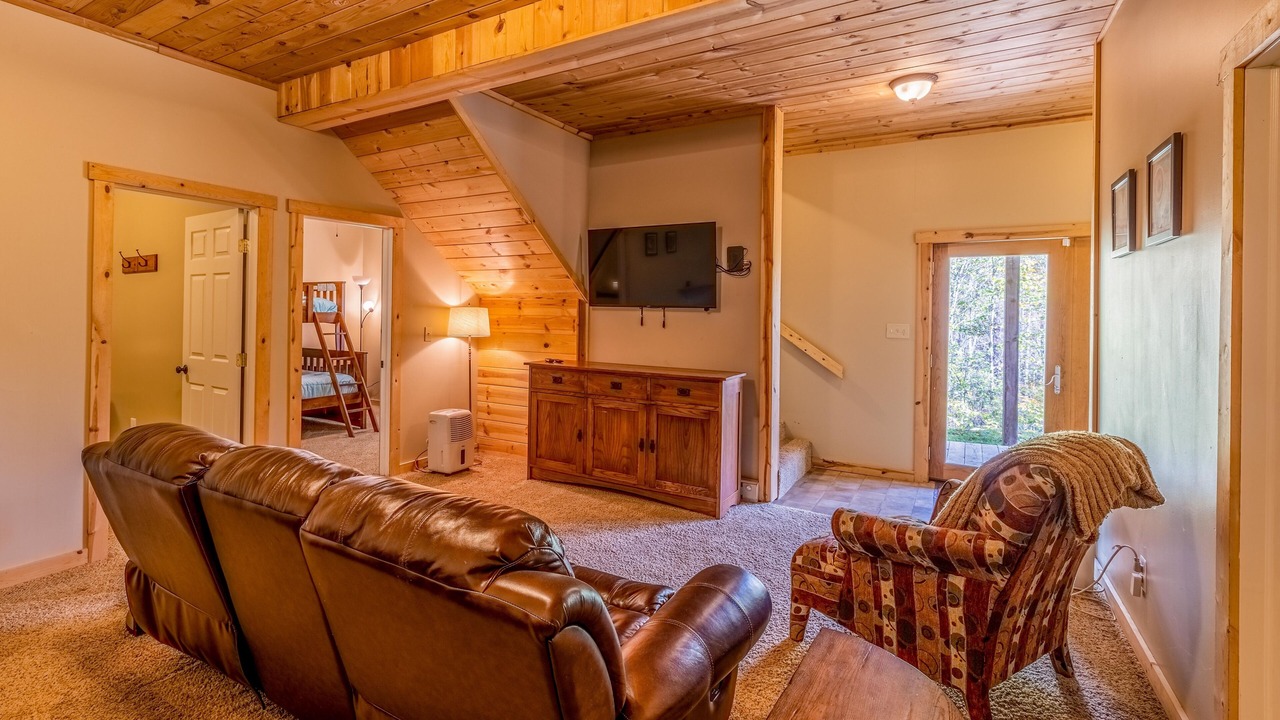 Photo of Livingroom in Snowshoe