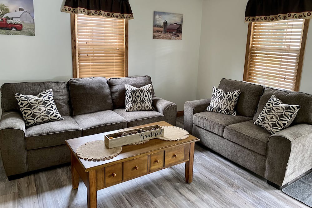 Photo of Livingroom in Glen Dale