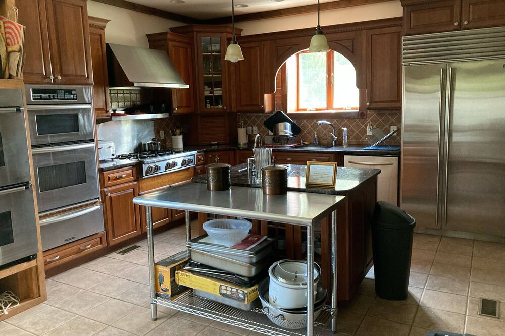 Photo of Kitchen in Town of Marlborough