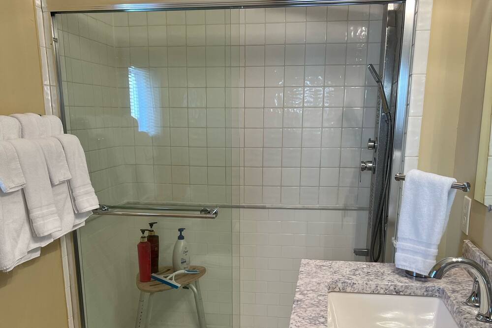 Photo of Bathroom in Bolivar