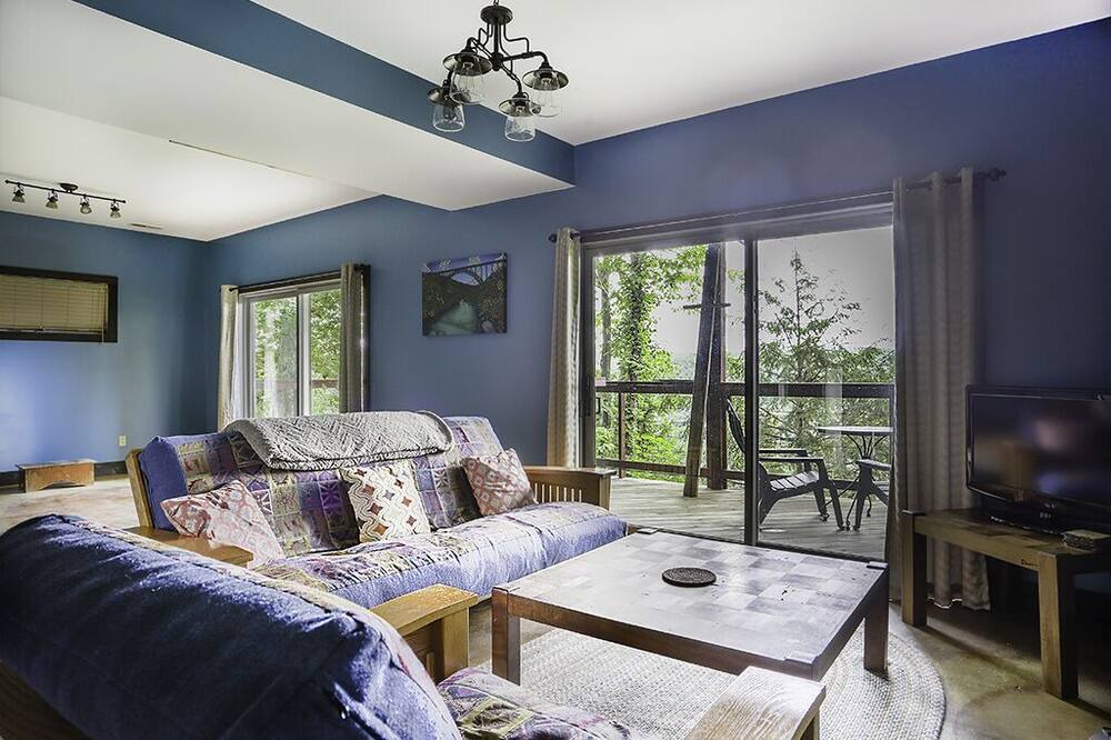 Photo of Livingroom in Fayetteville