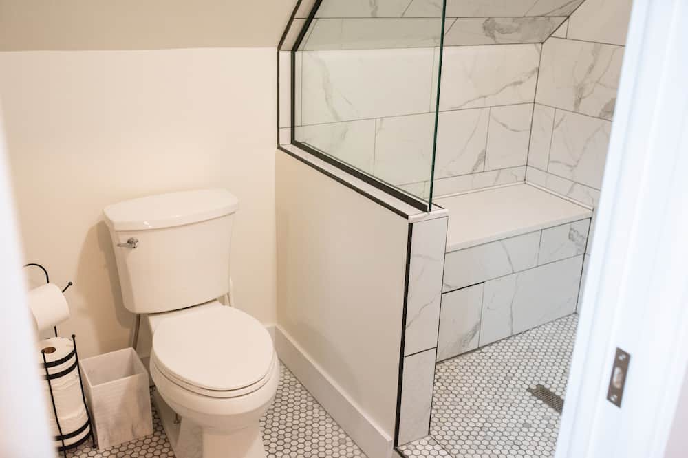Photo of Bathroom in Gloversville