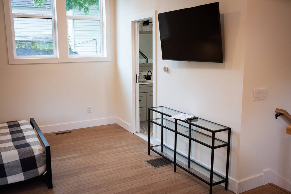 Photo of Bedroom in Gloversville