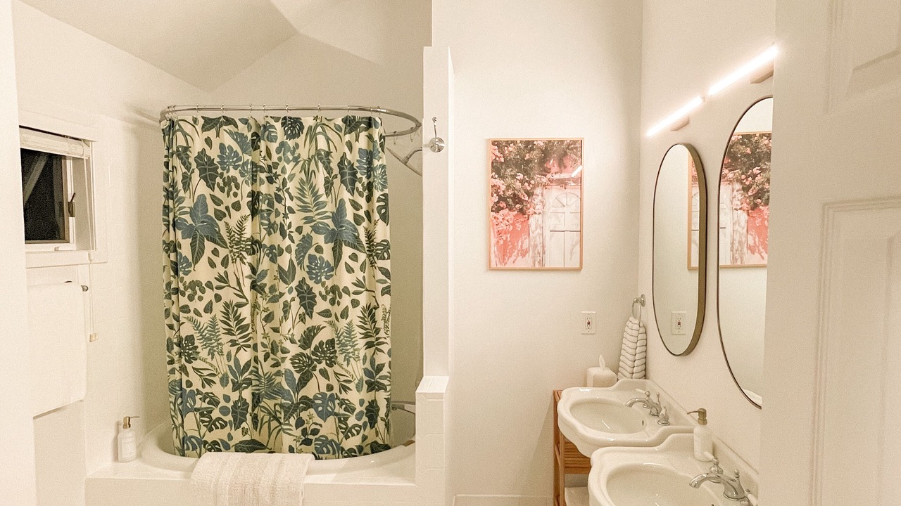 Photo of Bathroom in Springs