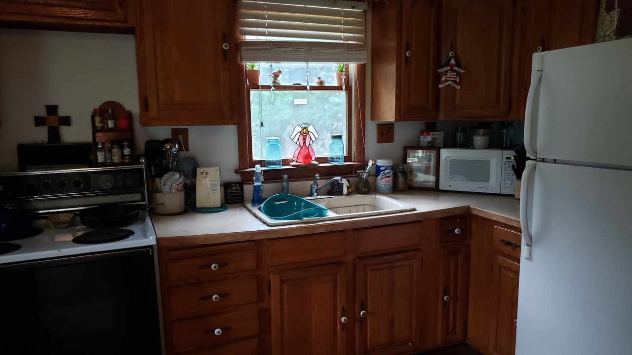 Photo of Kitchen in New Straitsville
